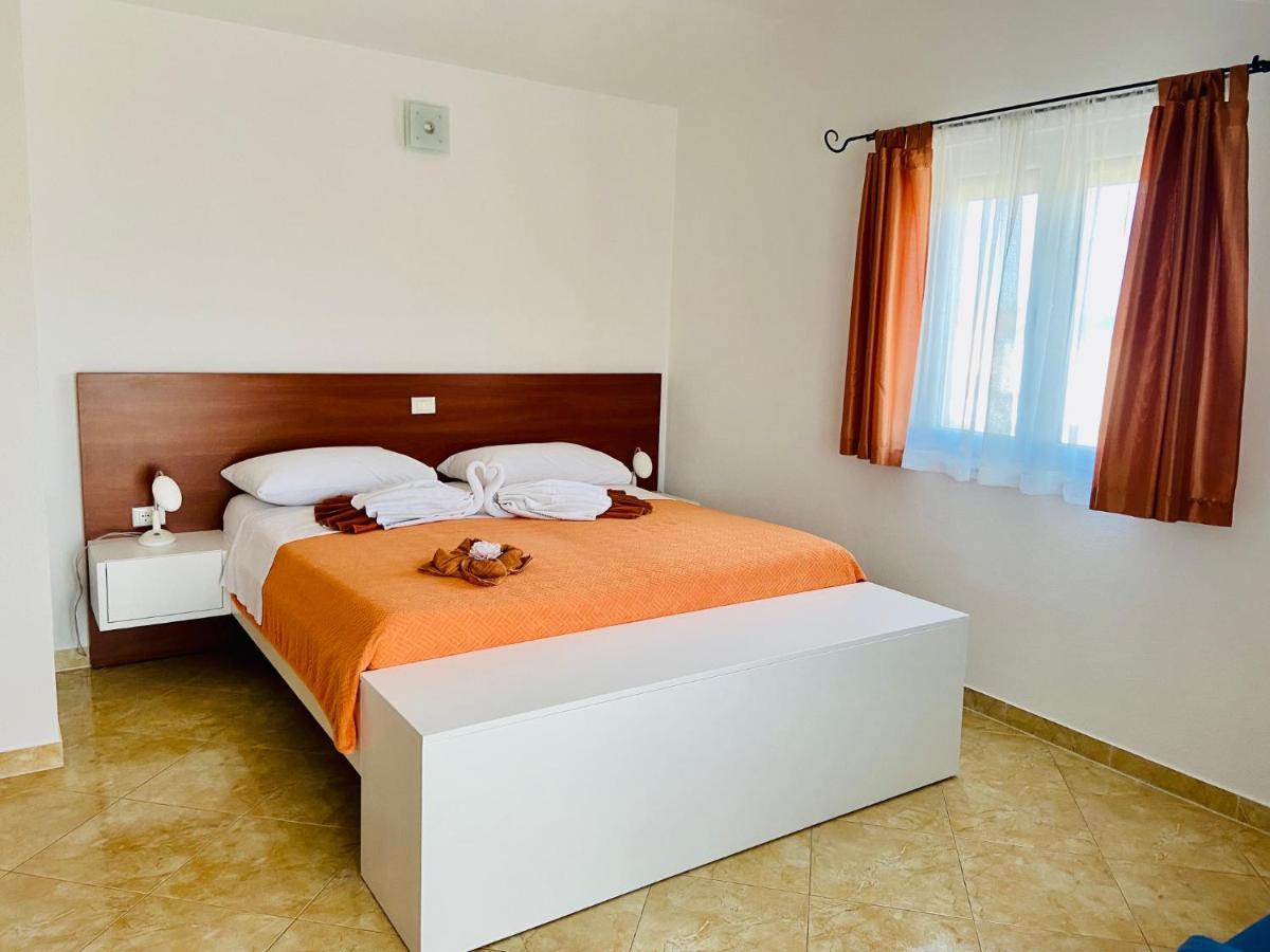Apartments Brnada 우마그 외부 사진