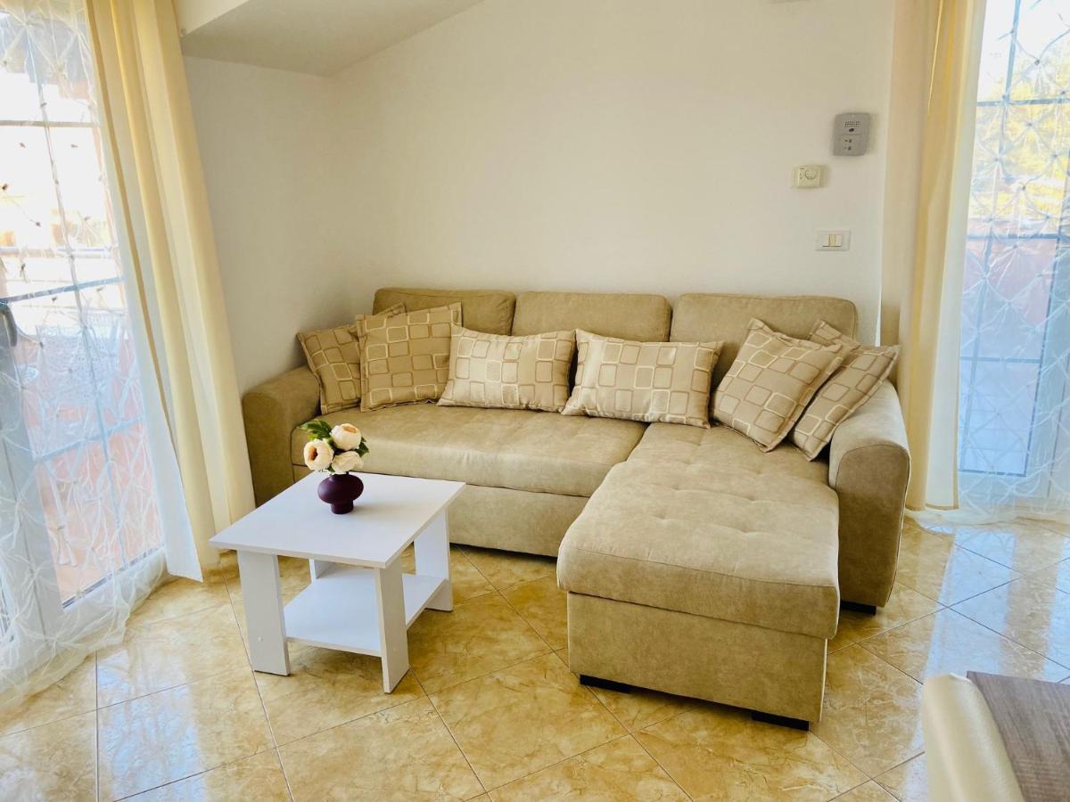 Apartments Brnada 우마그 외부 사진