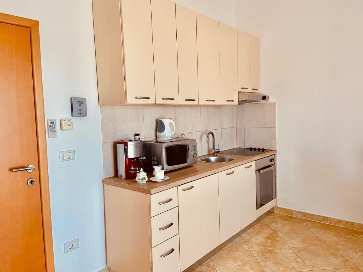 Apartments Brnada 우마그 외부 사진
